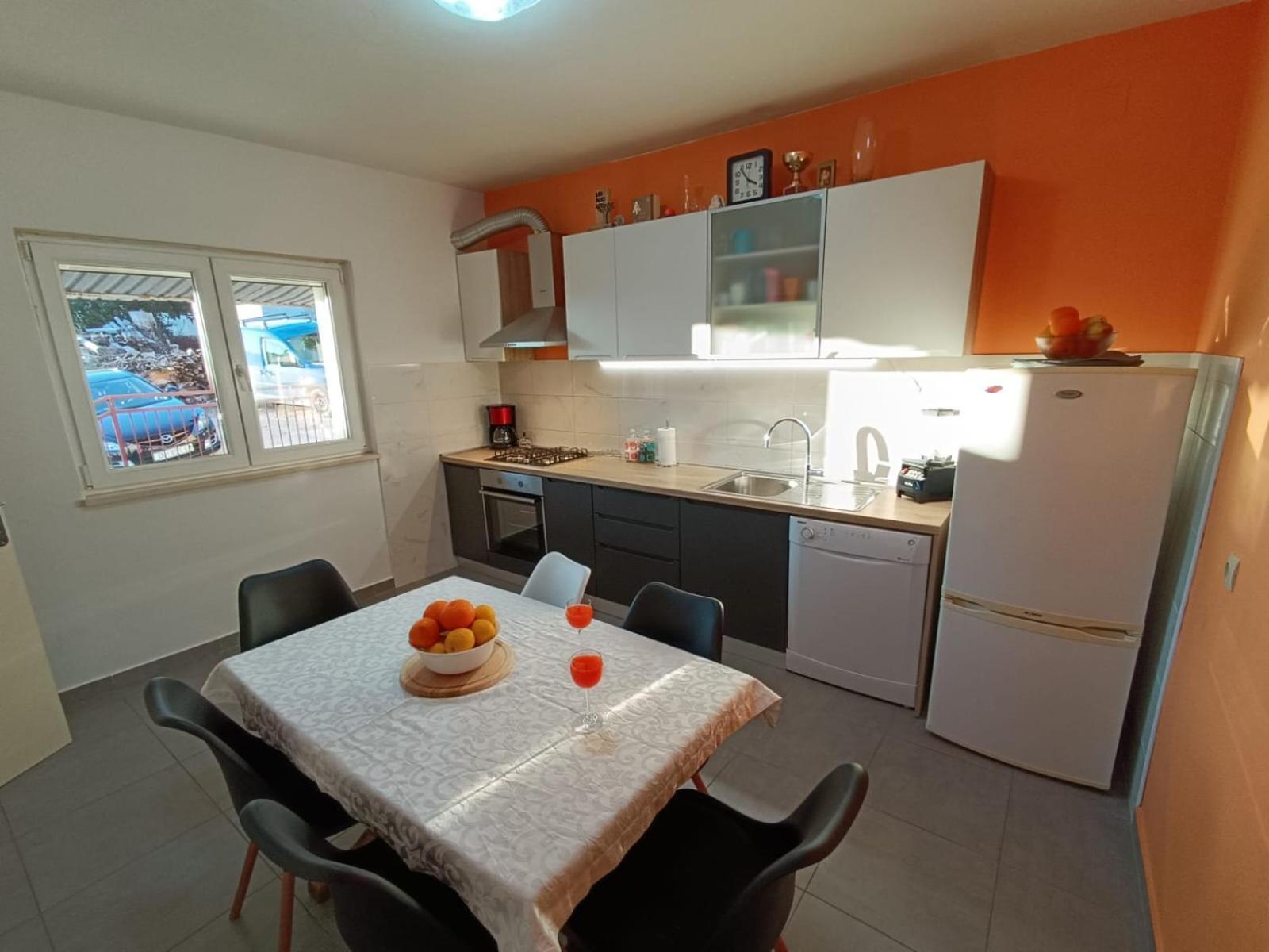 Apartments Frano I Franka By The Sea オレビック 部屋 写真